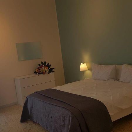 Residenze Benedetto Croce Hotel Bari Luaran gambar