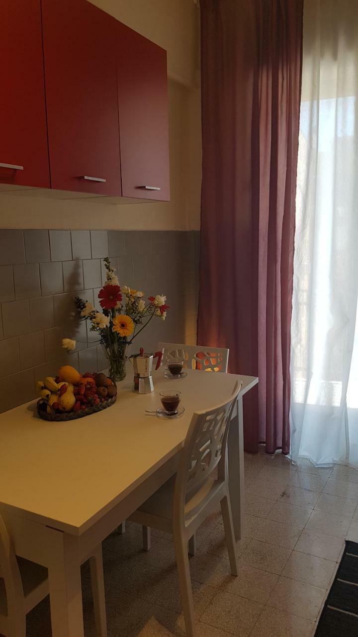 Residenze Benedetto Croce Hotel Bari Luaran gambar