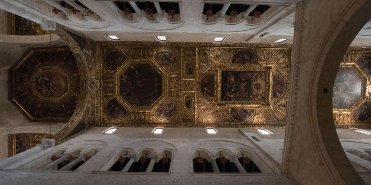 Residenze Benedetto Croce Hotel Bari Luaran gambar
