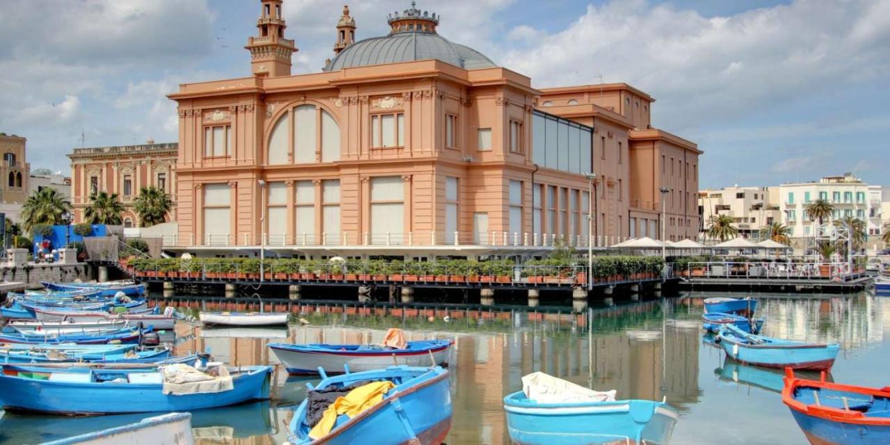 Residenze Benedetto Croce Hotel Bari Luaran gambar